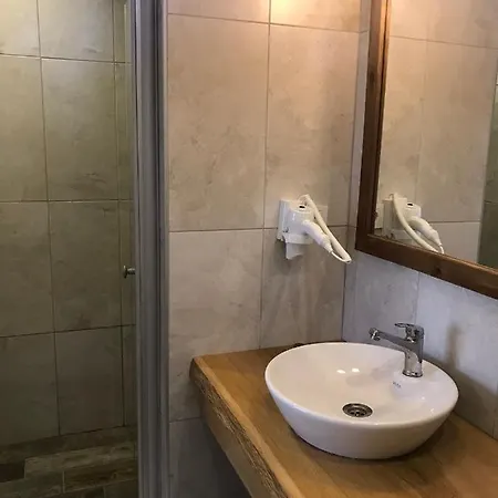 Roop Alacati B&B *